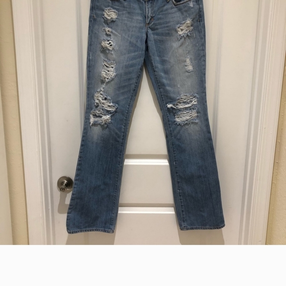 Abercrombie & Fitch Distressed Blue Jeans 4 - Picture 6 of 8